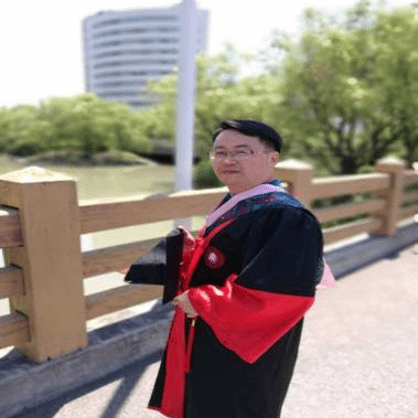 谢建平个人照片